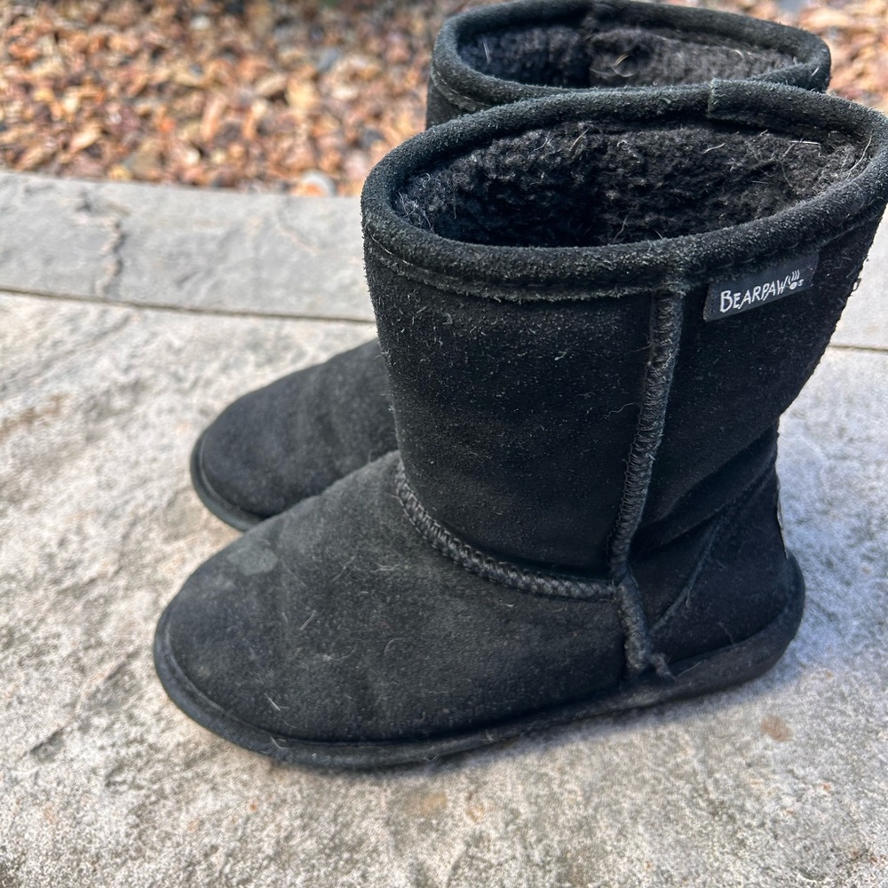 BearPaw Kids Black Suede Fleece-Lined Pull-On Boots
